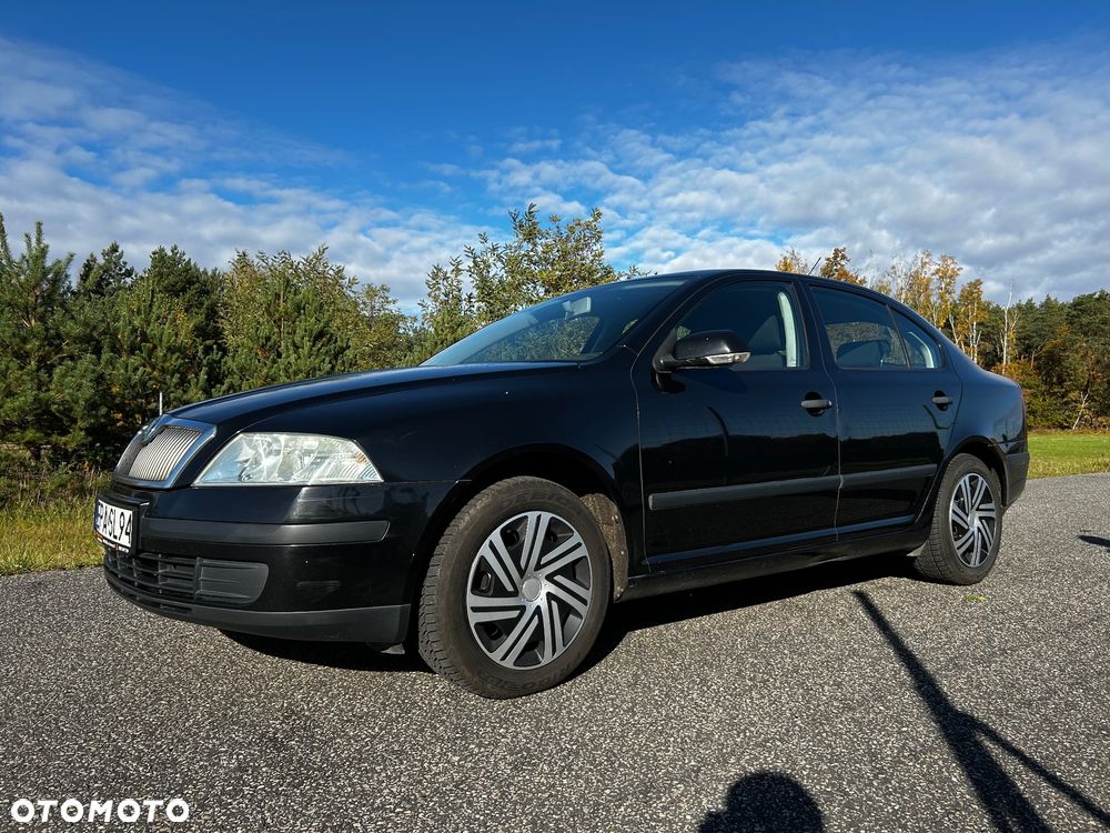 Skoda Octavia 1.6 Ambiente - 3