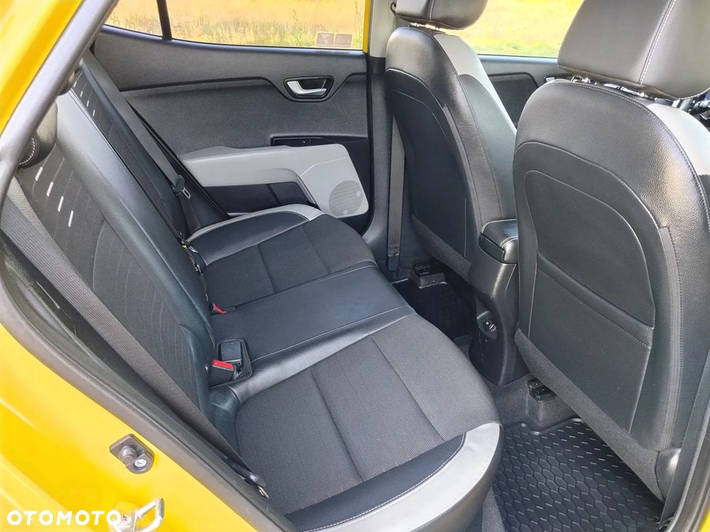 Kia Stonic - 23