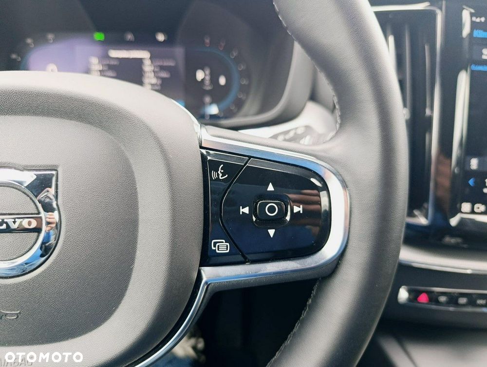 Volvo XC 60 - 33