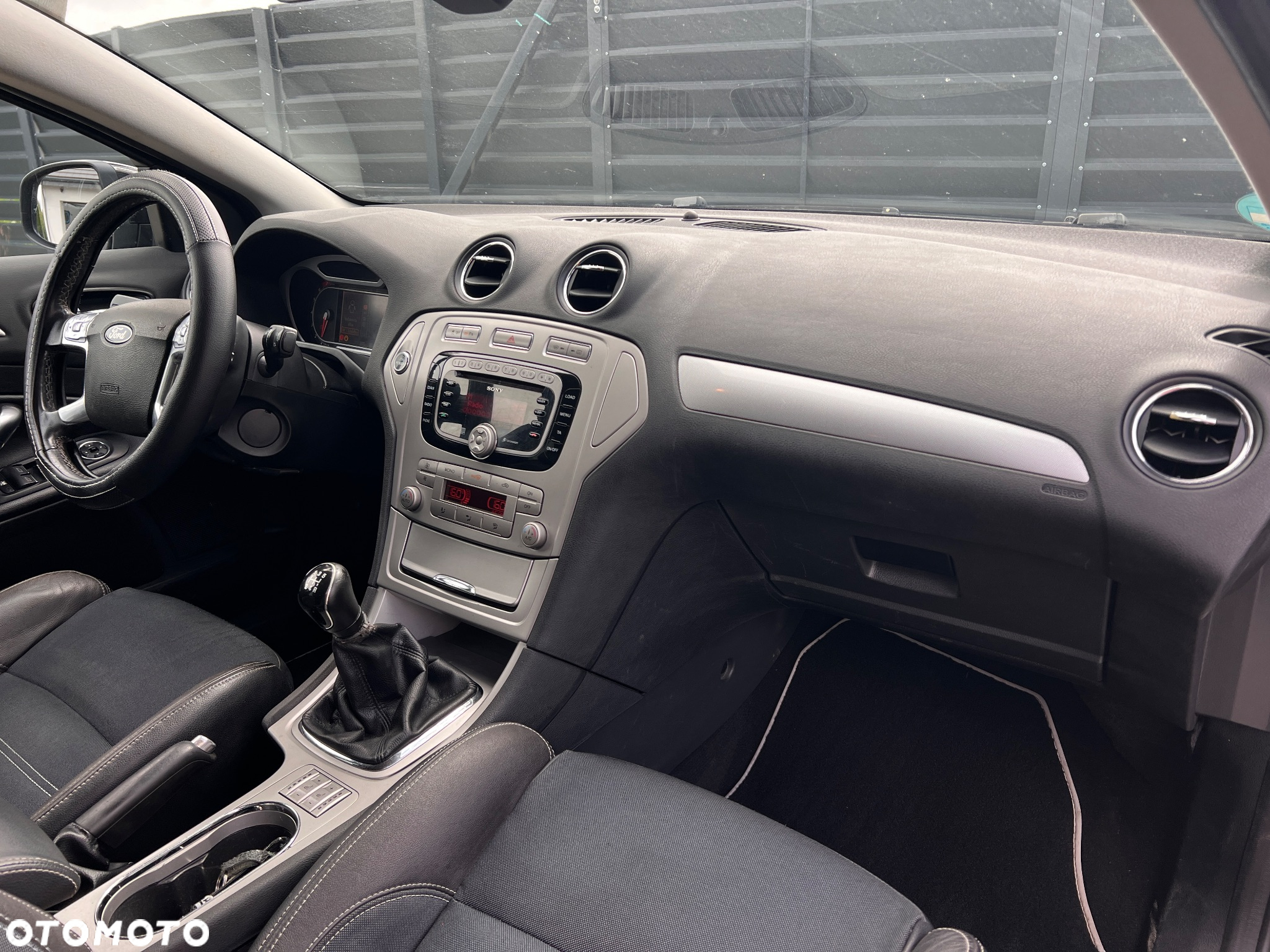 Ford Mondeo 2.0 Titanium - 16