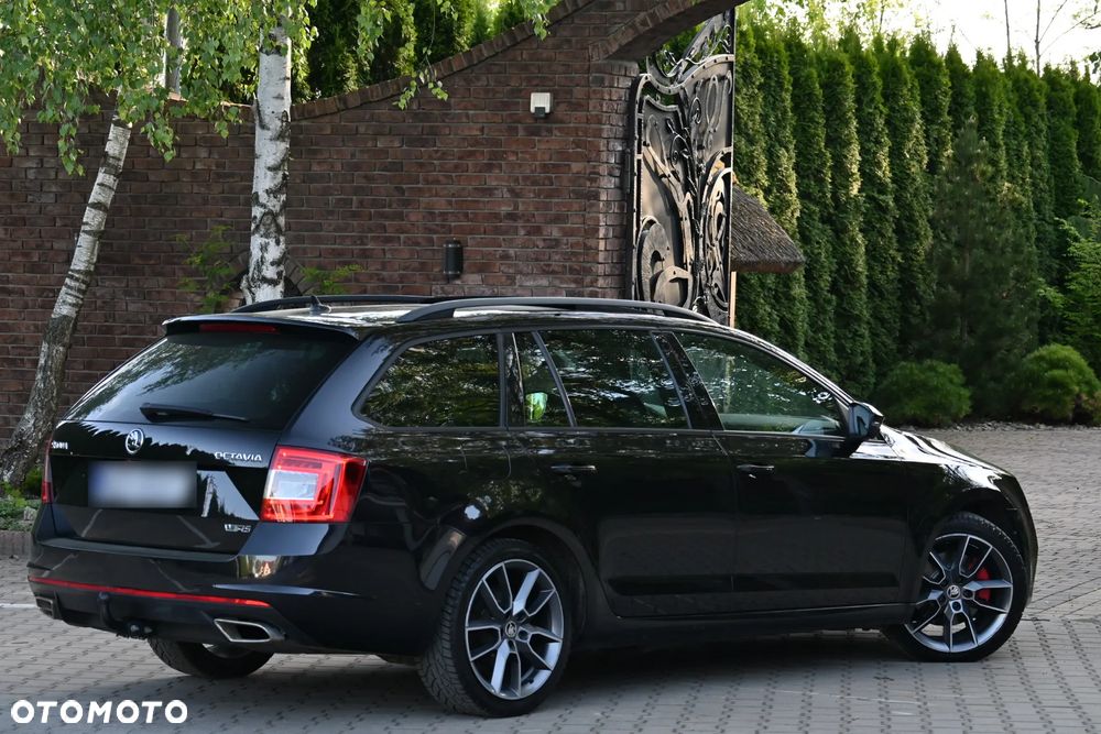 Skoda Octavia 2.0 TDI DSG RS - 14