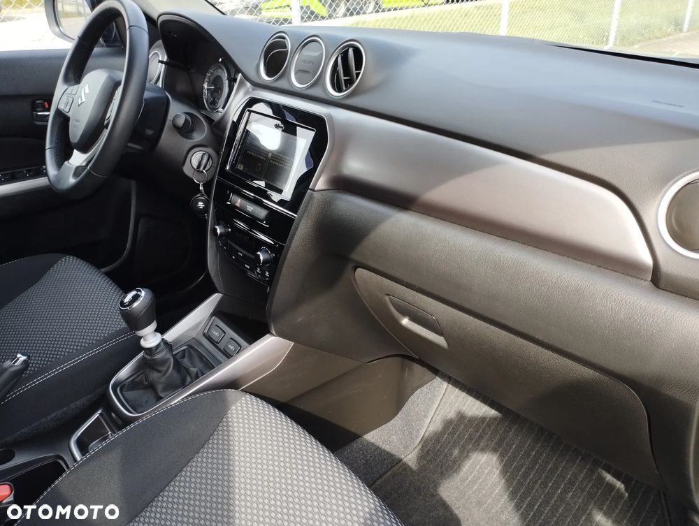 Suzuki Vitara 1.4 Boosterjet SHVS Premium 2WD - 25