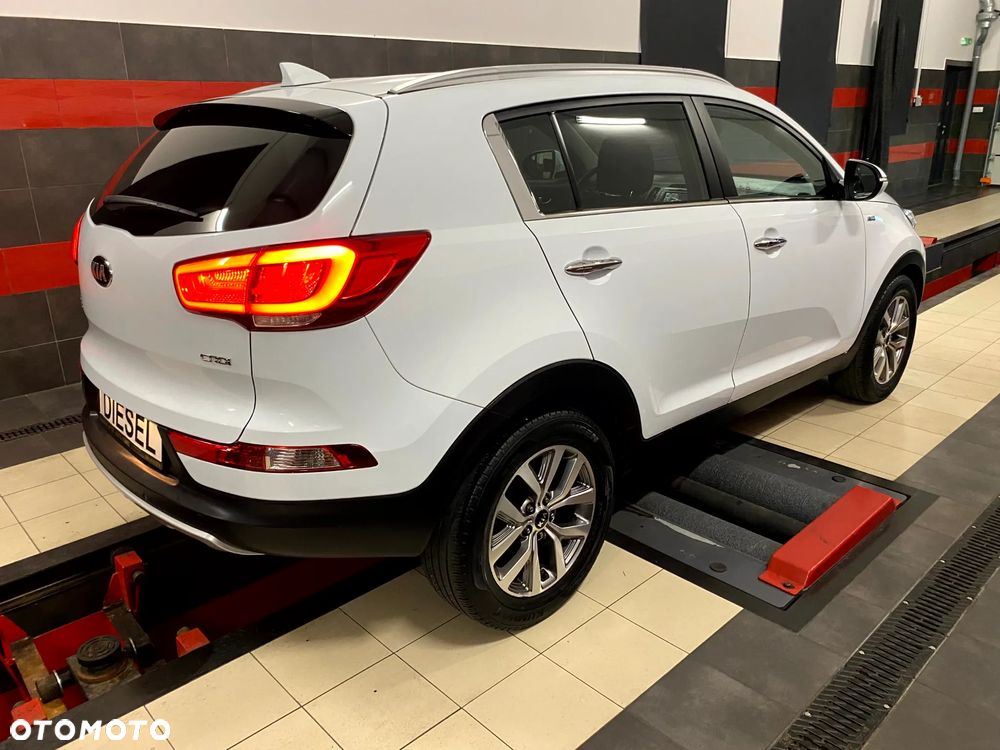Kia Sportage 2.0 CRDI L AWD - 11