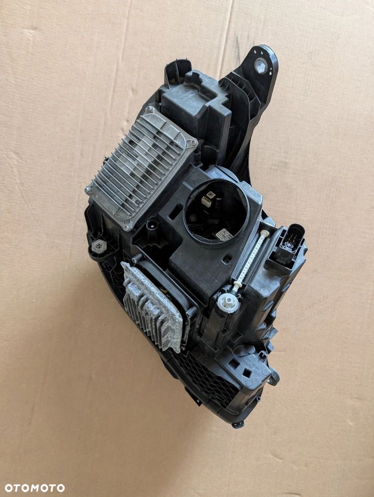 LAMPA LEWA PRZEDNIA PRZÓD MULTIBEAM MERCEDES E KLAS W213 A2139064704 - 4