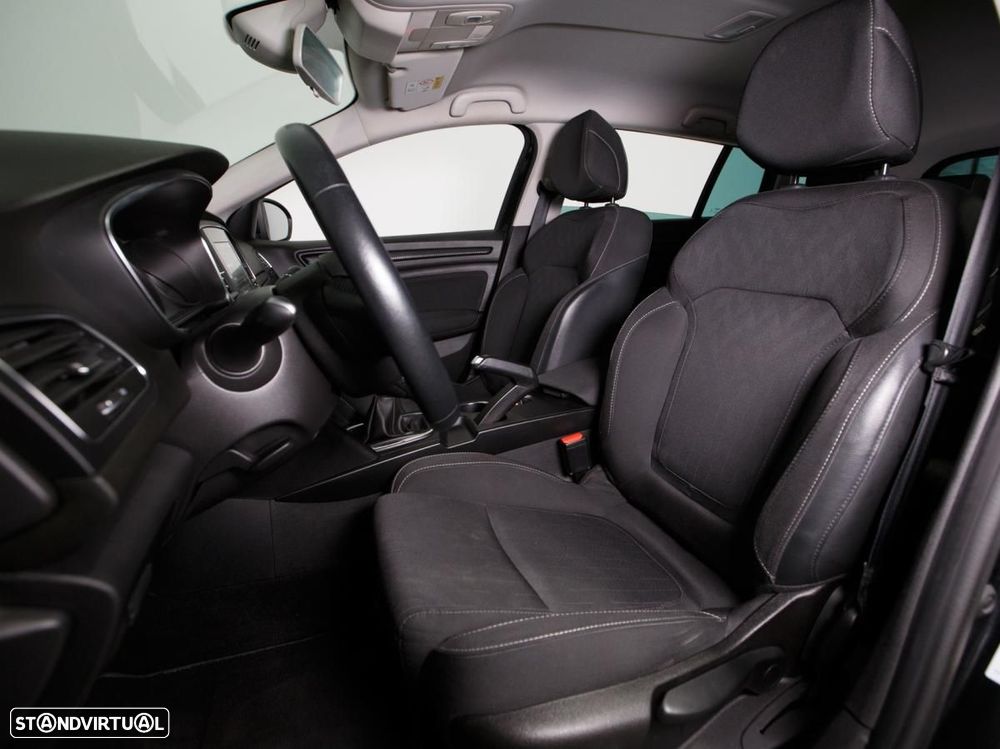 Renault Mégane Sport Tourer - 6