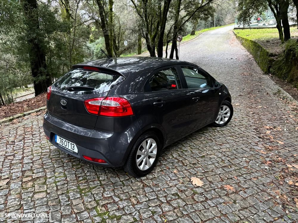 Kia Rio 1.1 CRDi LX ISG - 5