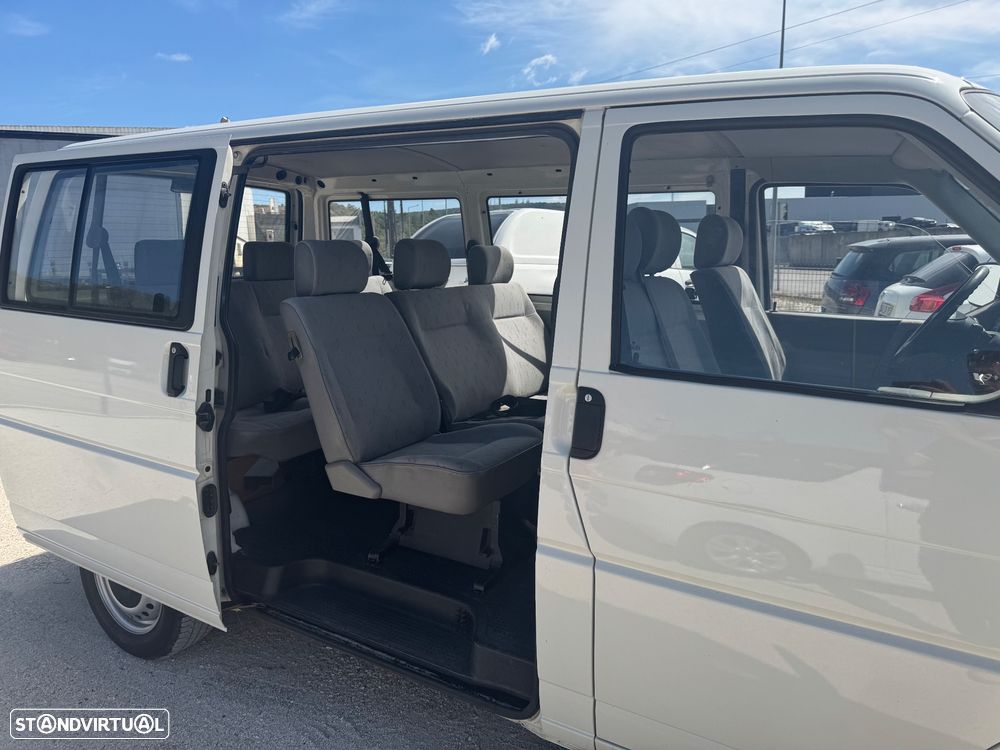 VW Transporter 2.4 D Kombi - 7