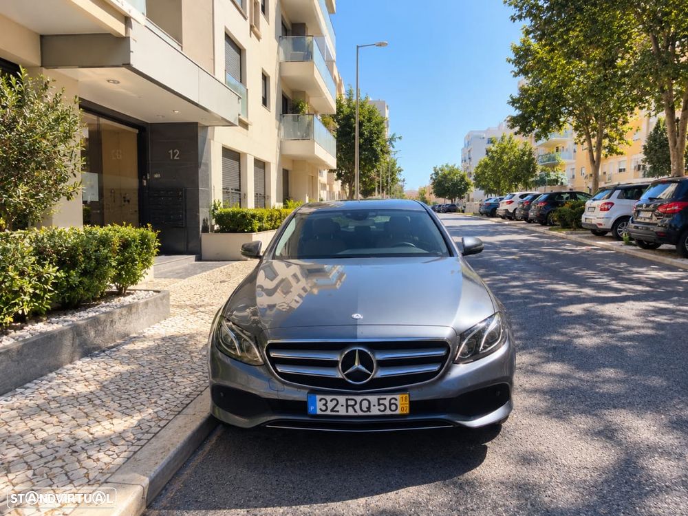 Mercedes-Benz E 200 - 1