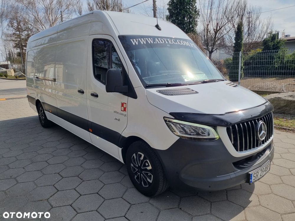 Mercedes-Benz Sprinter - 4