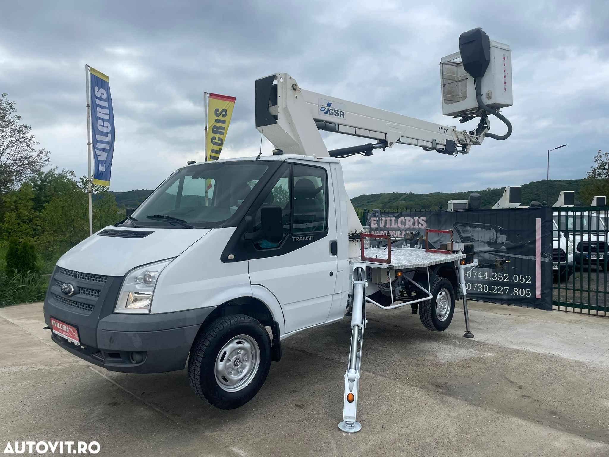 Ford Transit NACELA 4x4 18 M - 6