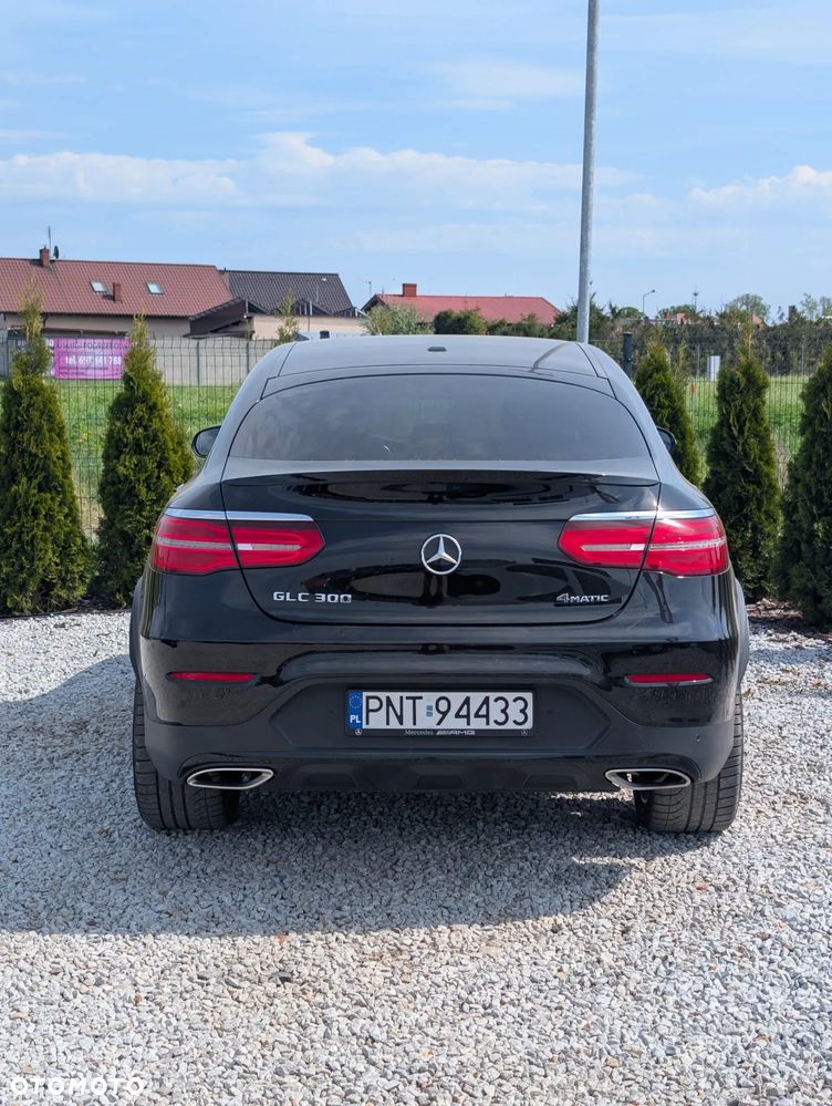 Mercedes-Benz GLC - 9
