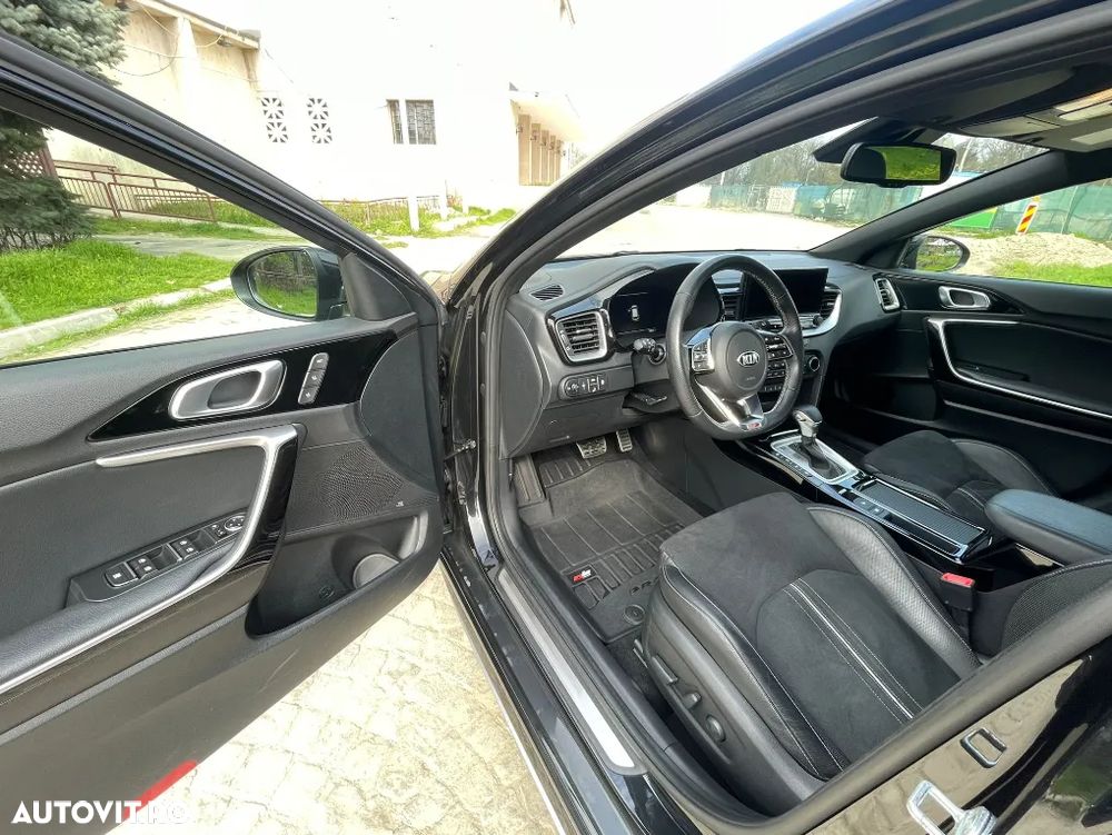 Kia Ceed 1.6 CRDi (48V Mild-Hybrid) DCT7 GT Line - 11