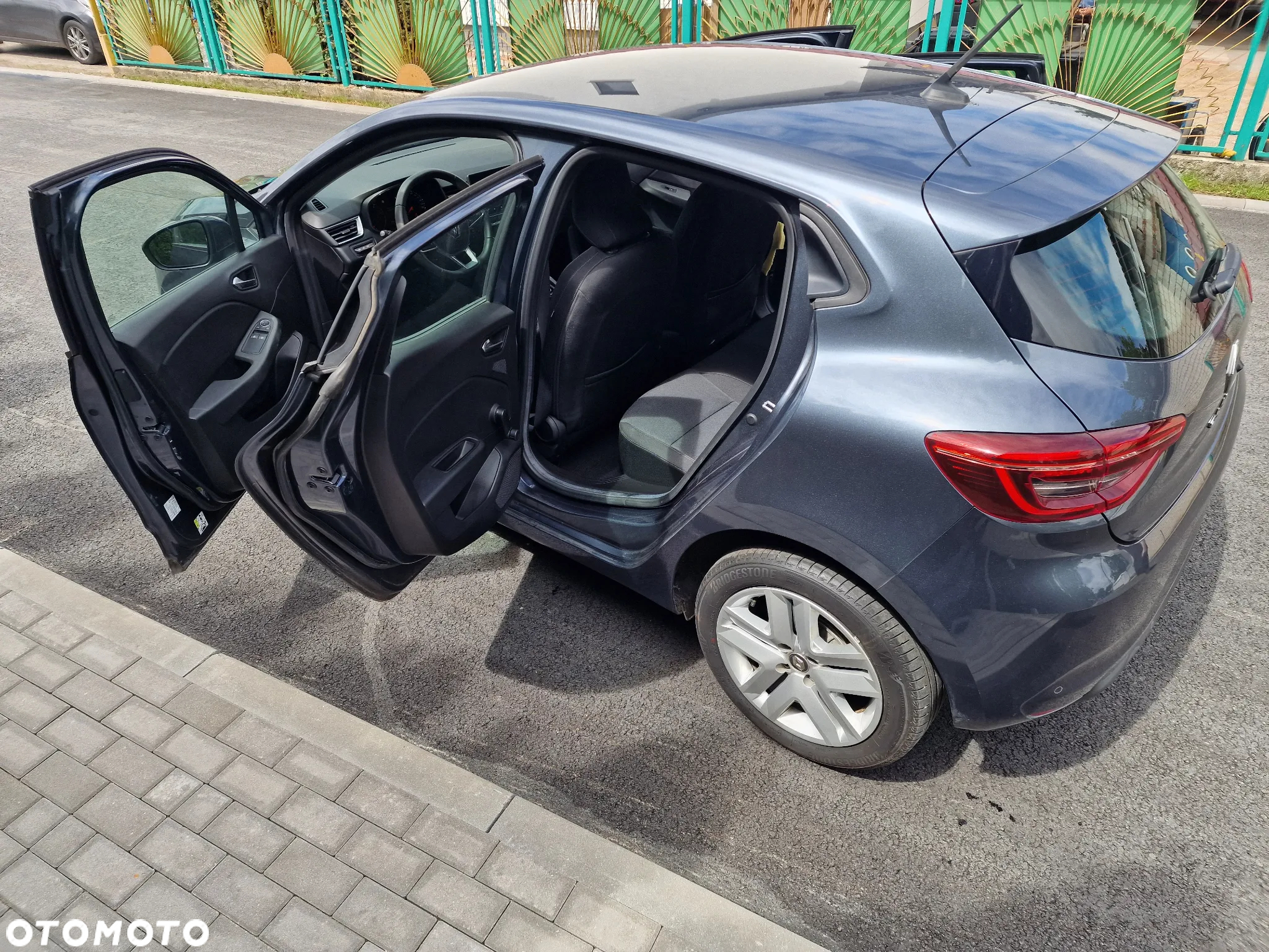 Renault Clio BLUE dCi 100 EVOLUTION - 19