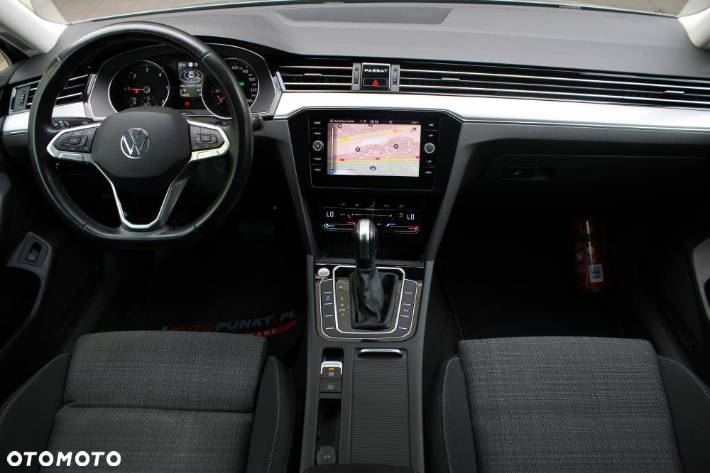 Volkswagen Passat - 9