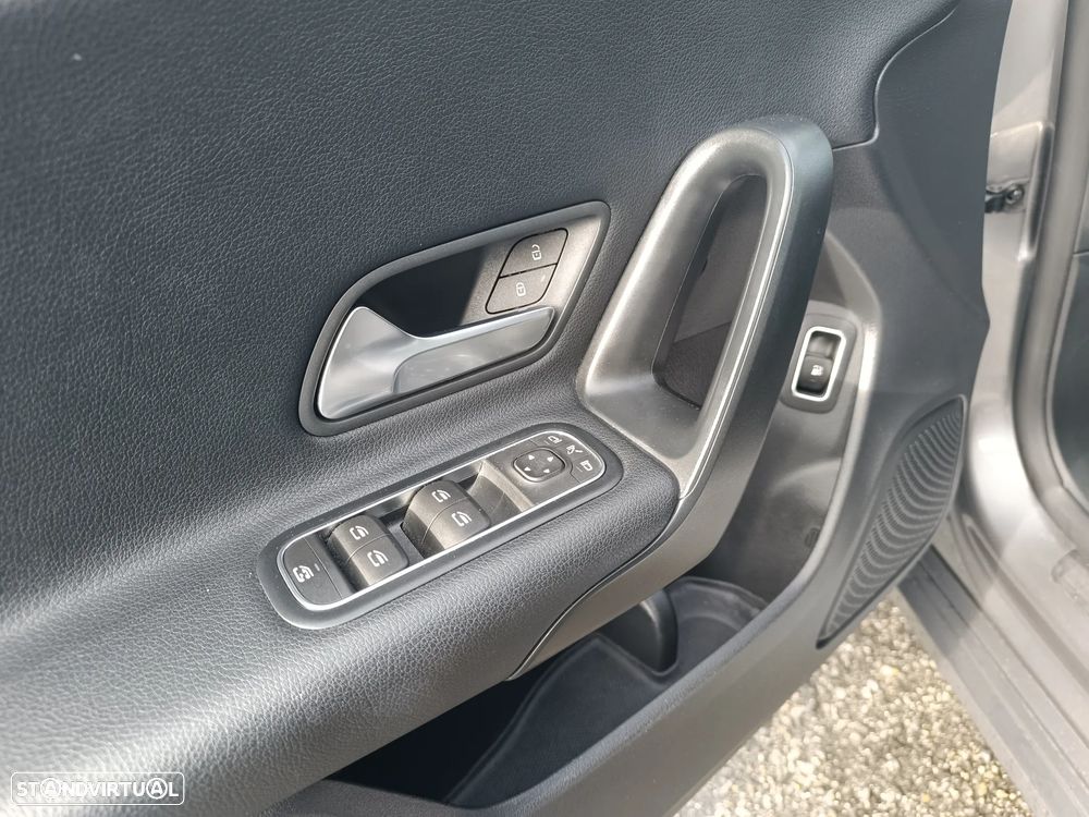 Mercedes-Benz CLA 250 e Style Plus - 11