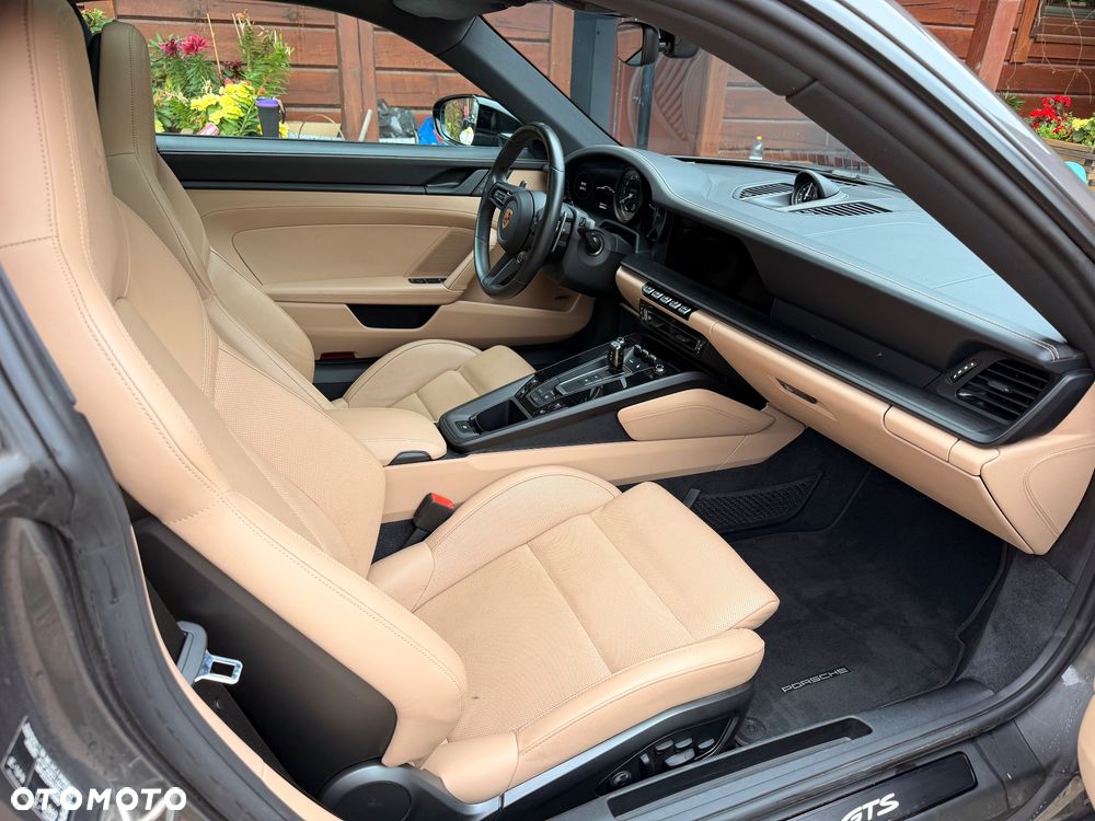 Porsche 911 - 13