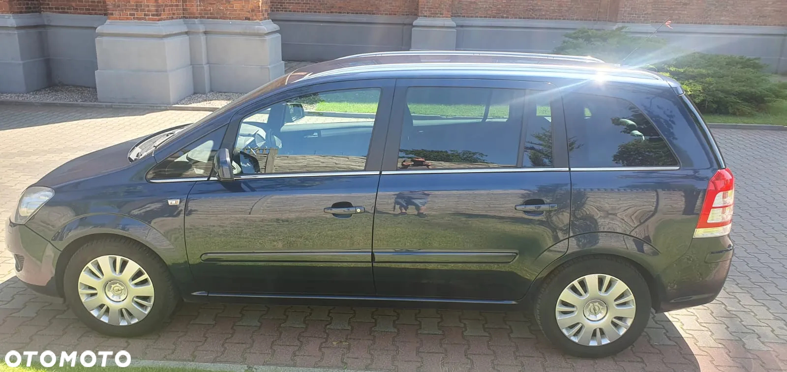 Opel Zafira 1.8 Cosmo - 3