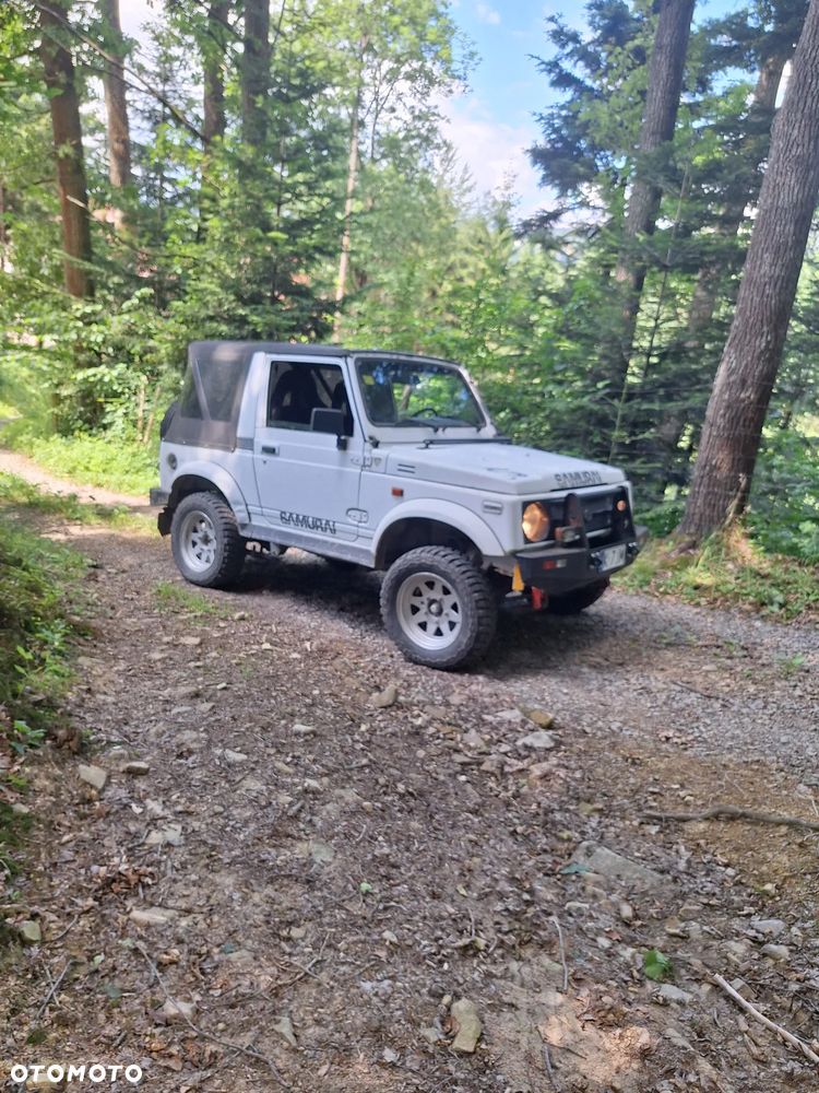 Suzuki Samurai - 3