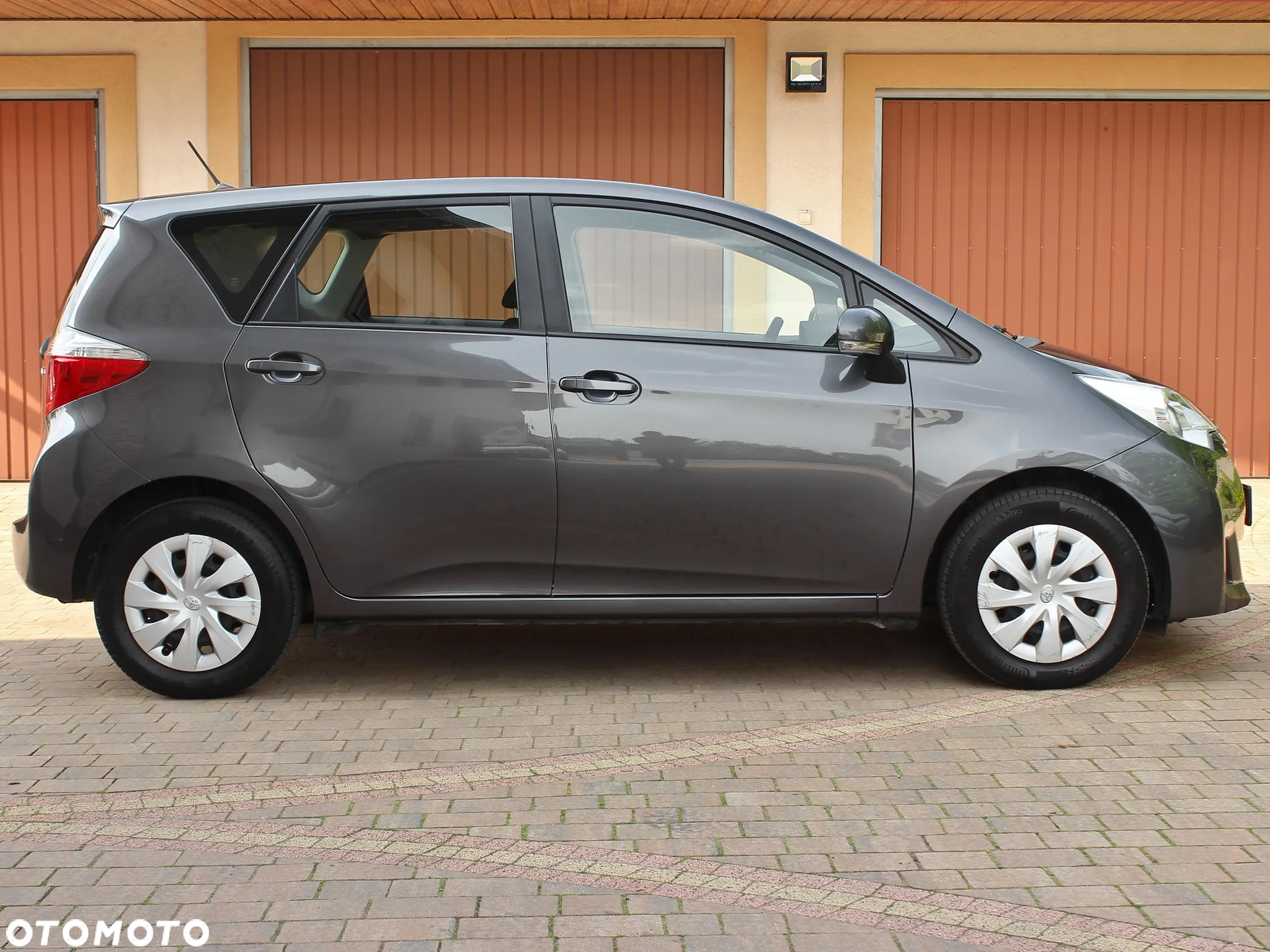 Toyota Verso S 1.33 VVT-i Multidrive Club - 13