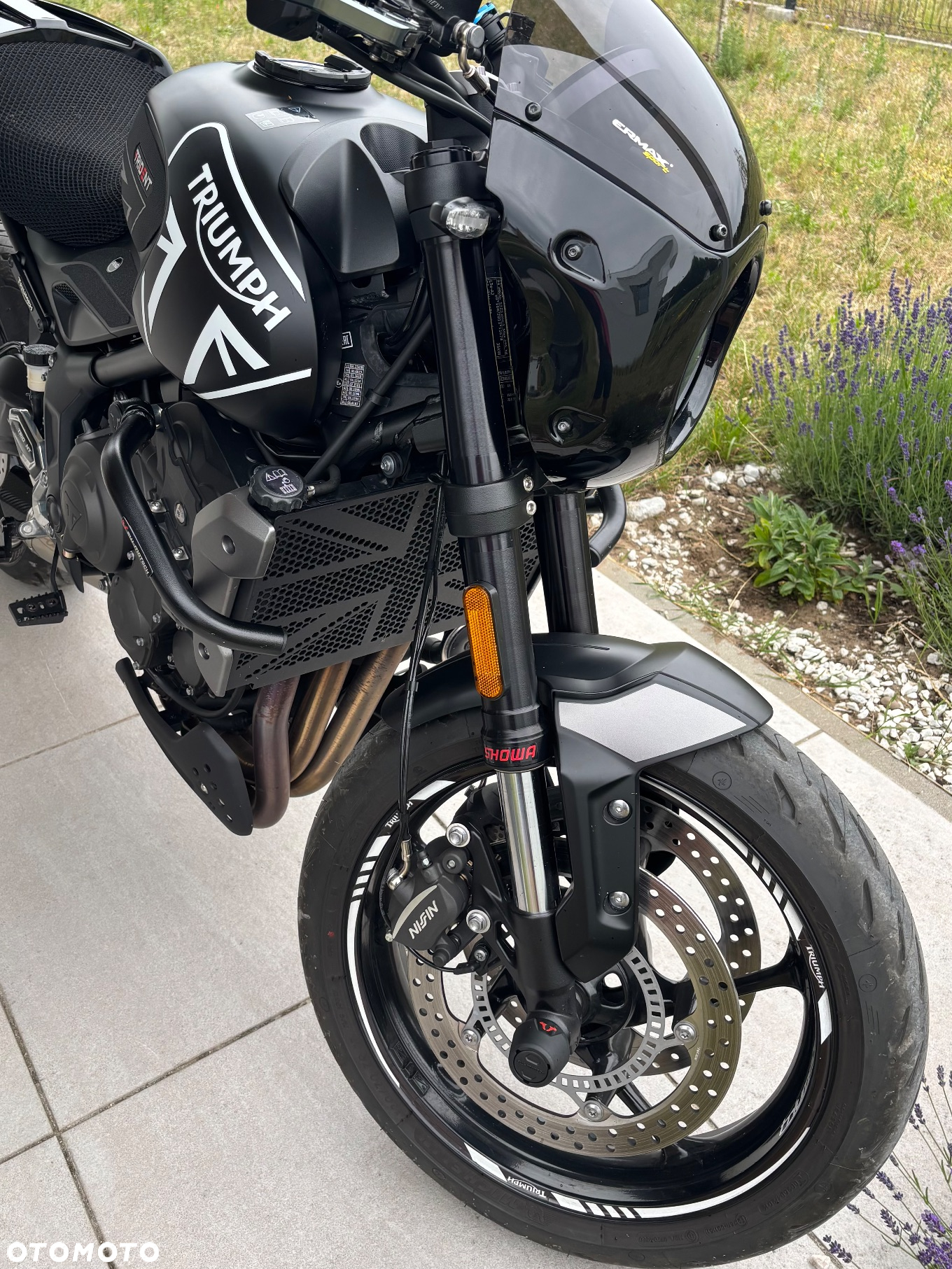 Triumph Trident - 2