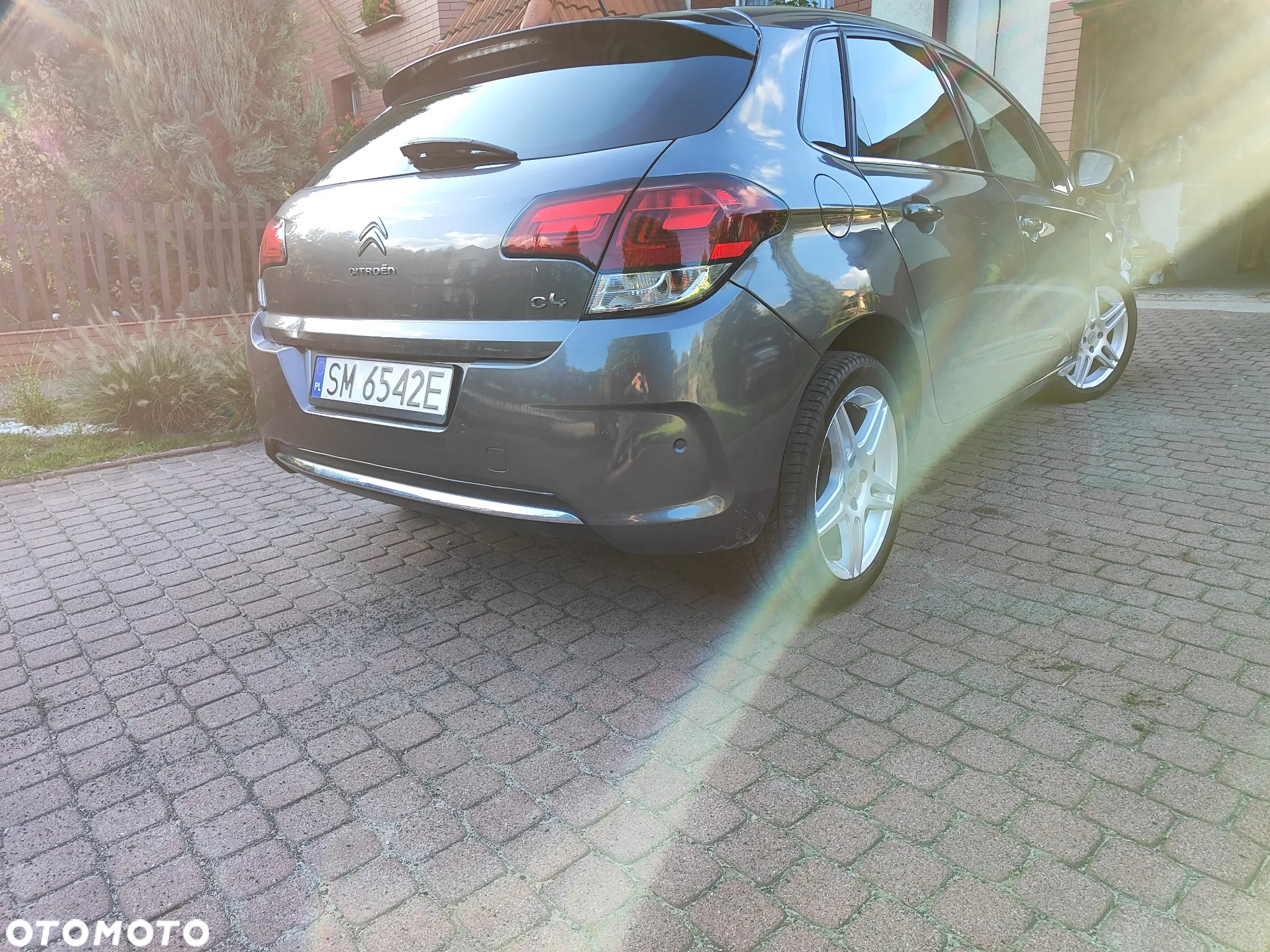 Citroën C4 1.2 PureTech Shine S&S EAT6 - 4