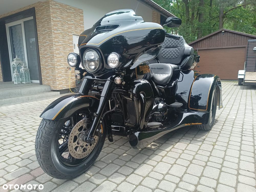 Harley-Davidson FLHTCU Ultra - 11
