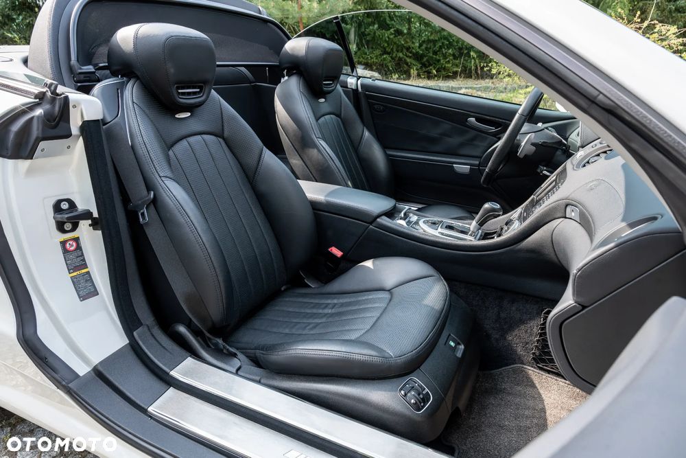 Mercedes-Benz SL 63 AMG - 32