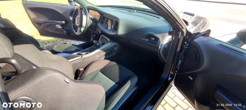 Dodge Challenger 6.4 Scat Pack - 6