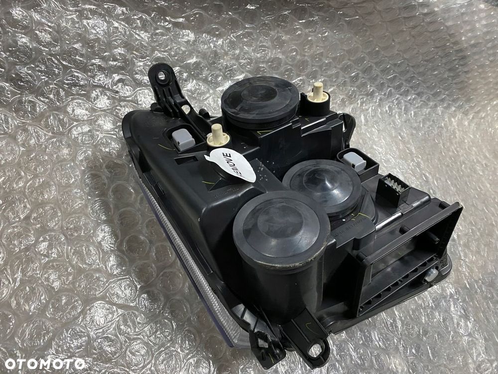 LAMPA ZWYKŁA LEWA OPEL MERIVA A - 7