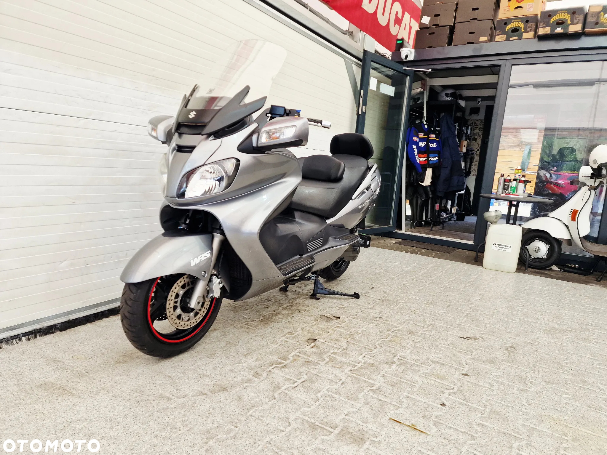 Suzuki Burgman - 3