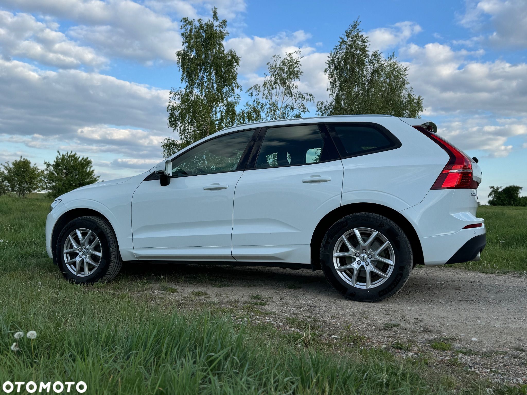 Volvo XC 60 B4 B Momentum - 1