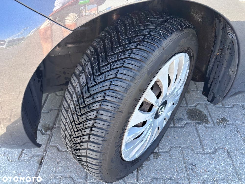 Toyota Yaris 1.33 Luna - 6