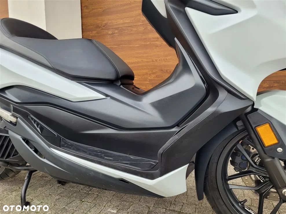 Honda NSS - 28