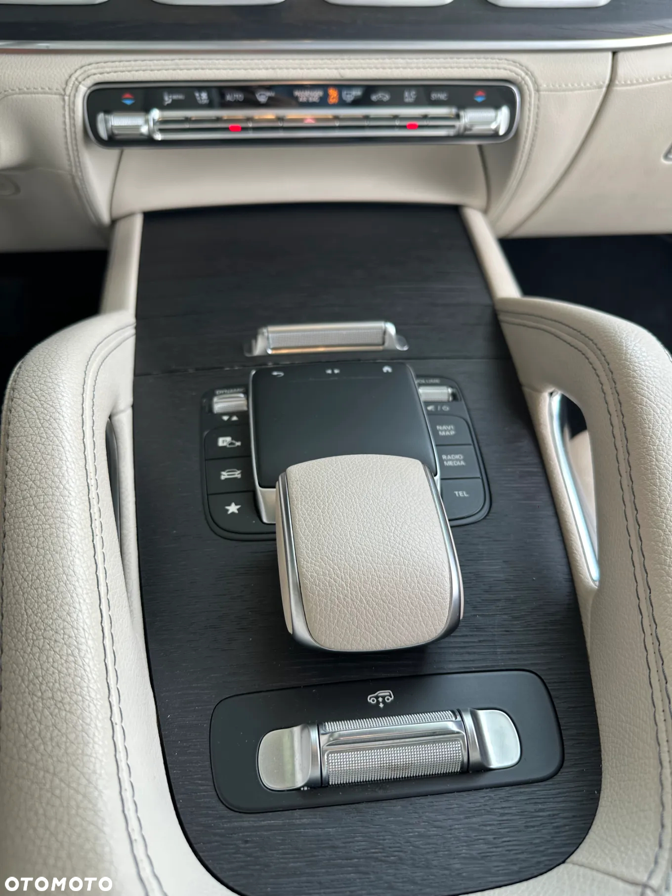 Mercedes-Benz GLE - 36