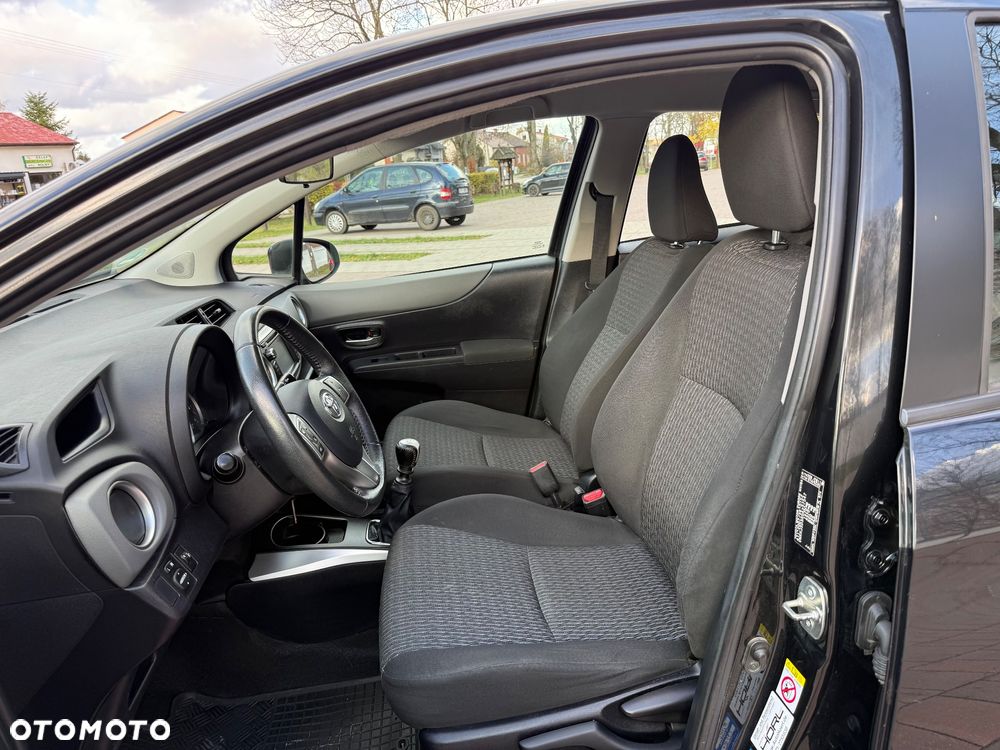 Toyota Yaris 1.33 Prestige - 7