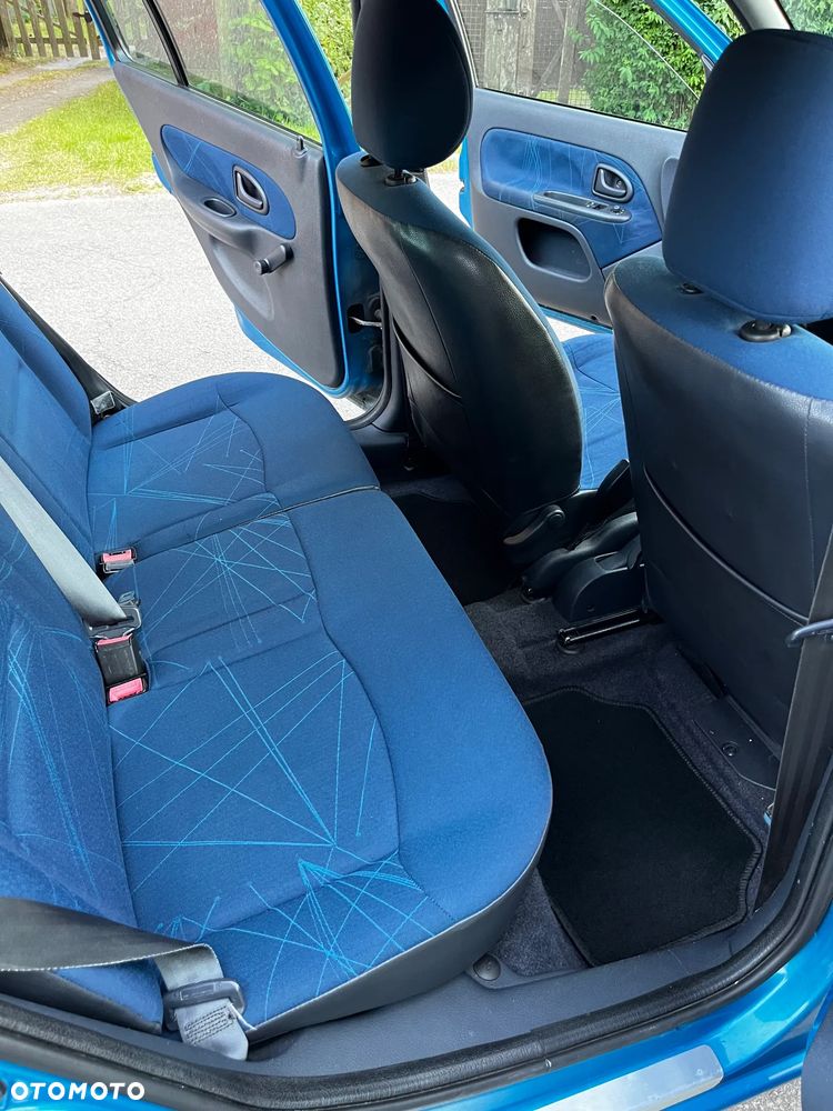 Renault Clio - 14