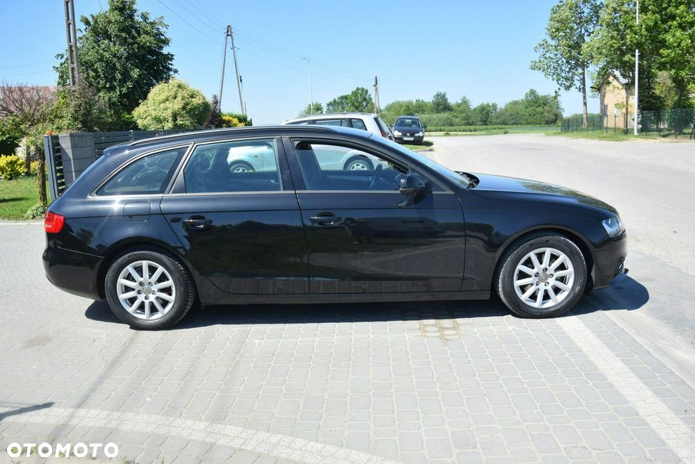 Audi A4 Avant - 11