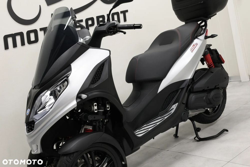 Piaggio MP-3 - 10
