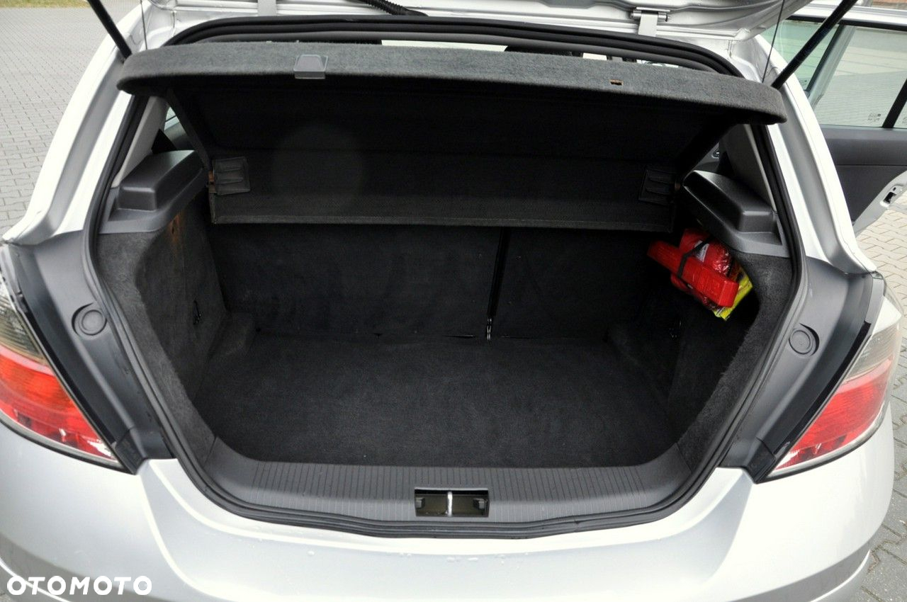 Opel Astra - 36