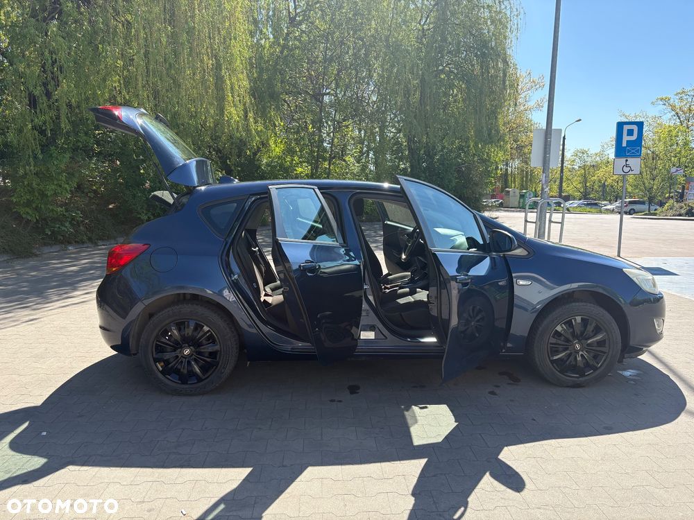 Opel Astra 1.4 Enjoy - 3