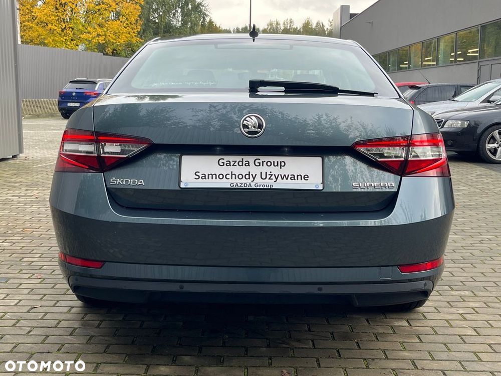 Skoda Superb 2.0 TDI Ambition - 7