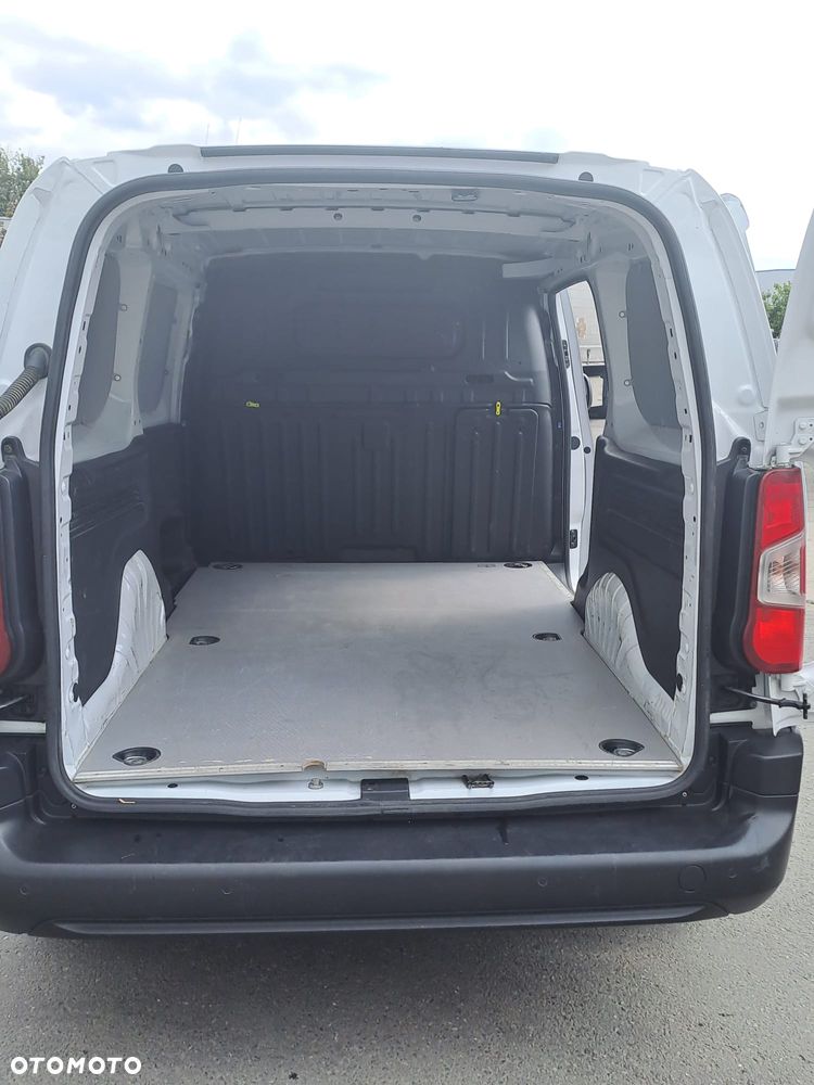 Toyota PROACE CITY | L2H1| Krajowy | 3 Osobowy | - 18