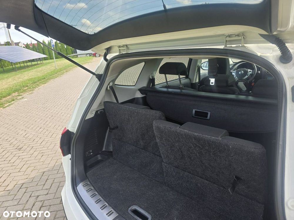 Nissan Qashqai+2 - 23