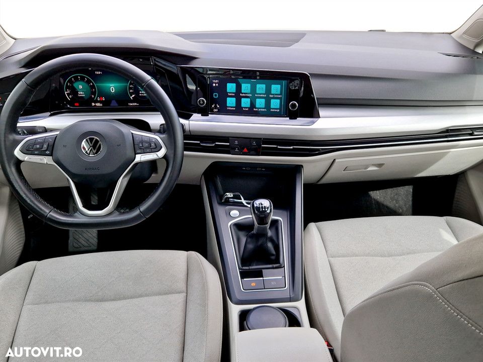 Volkswagen Golf 1.5 TSI ACT Life - 12