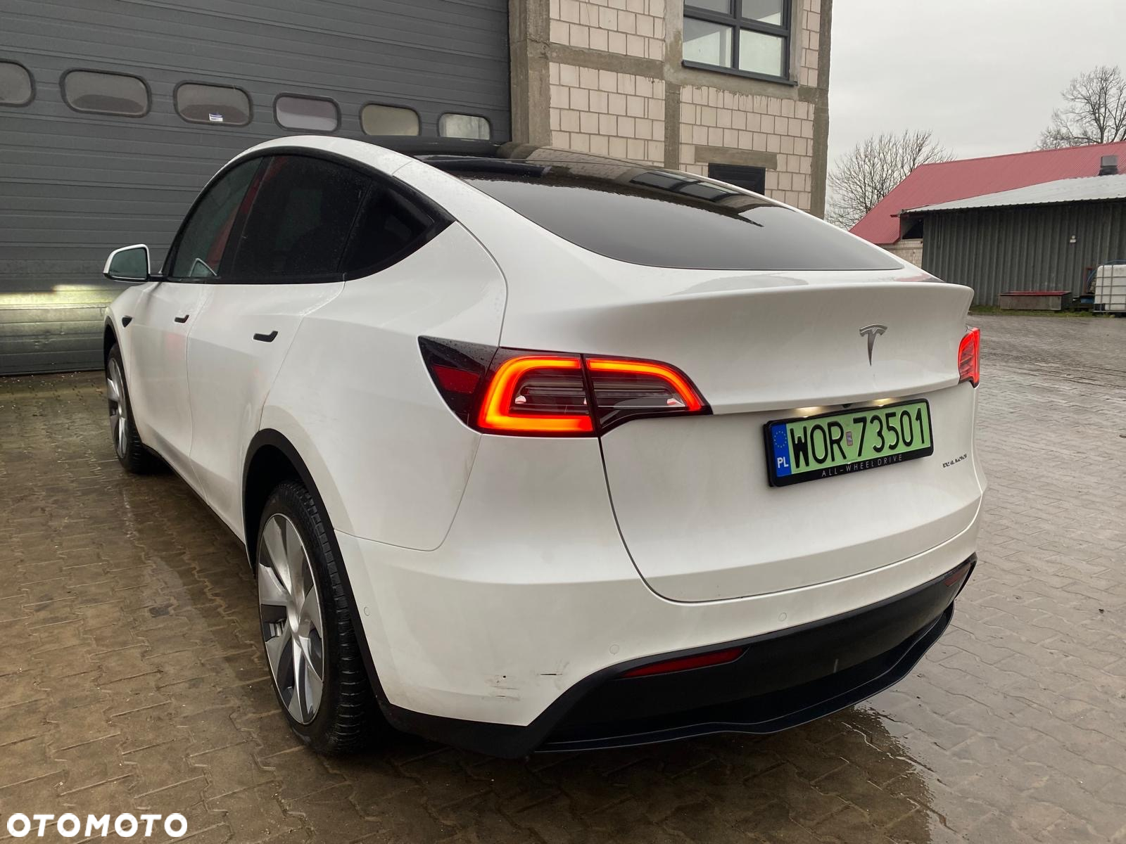 Tesla Y Model RWD - 5