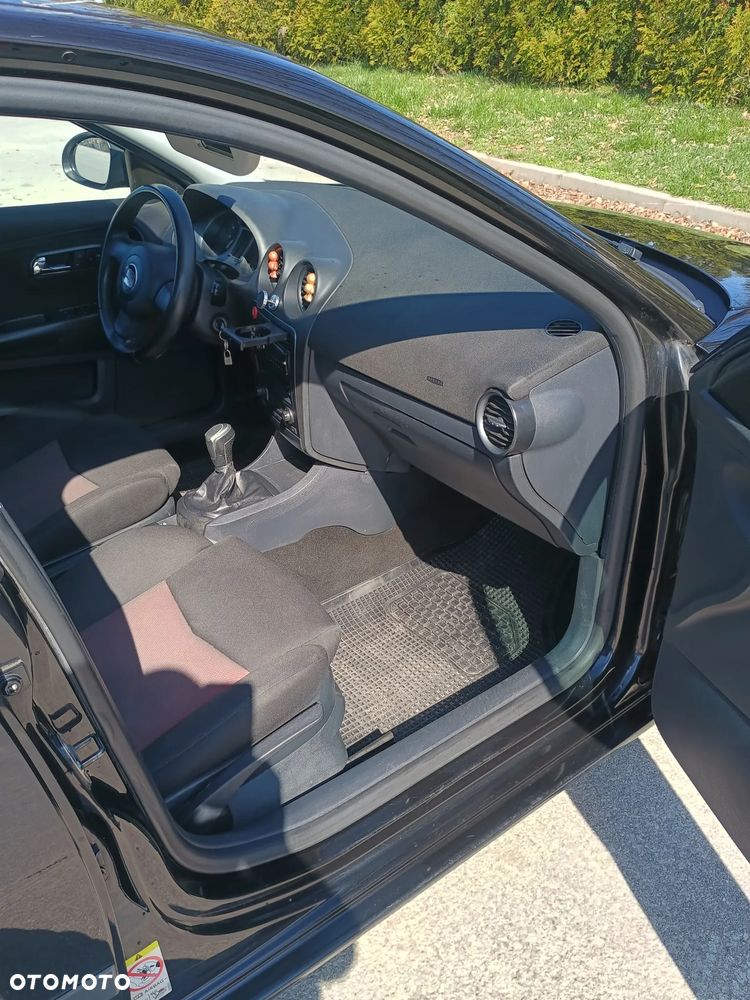 Seat Ibiza 1.4 16V Sport - 22