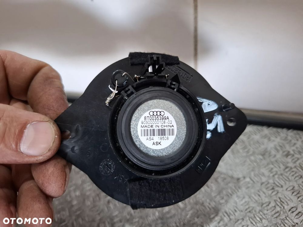 Głośnik przednich drzwi prawych Audi A5 nr 8T0035399A - 2