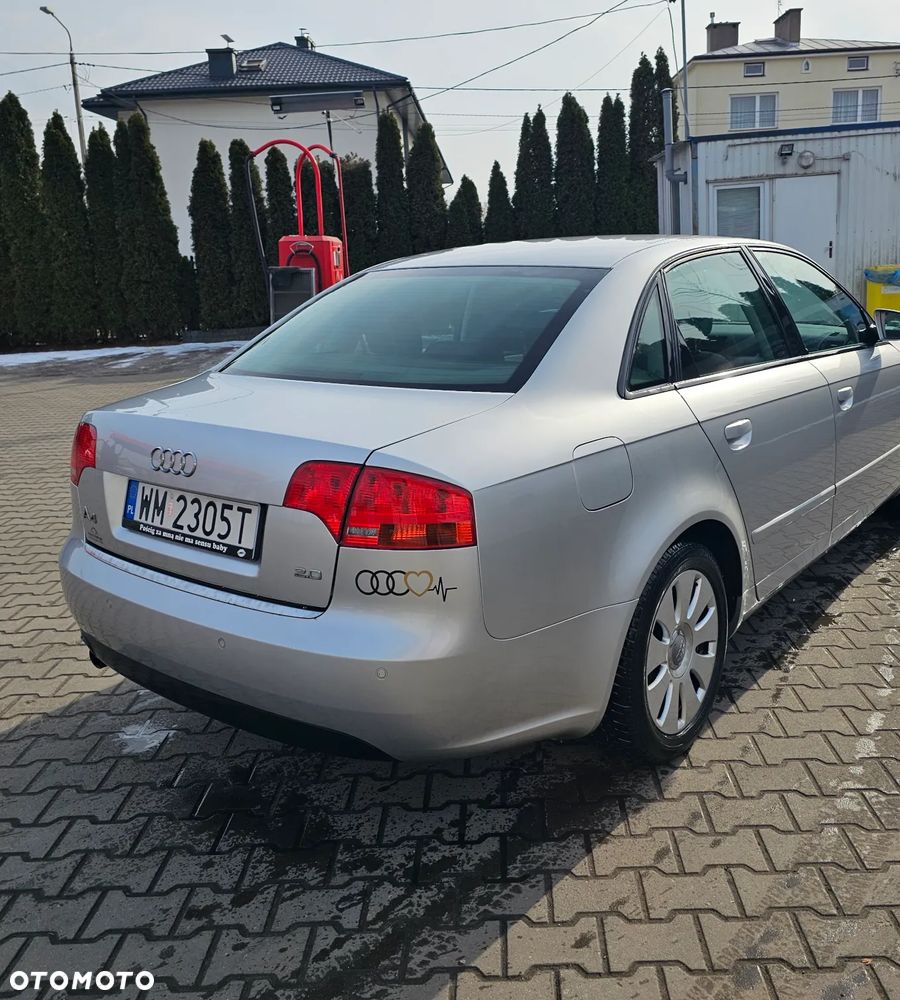 Audi A4 Limousine - 7