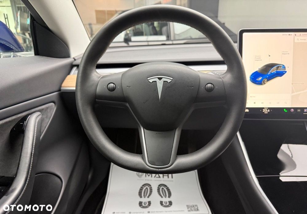 Tesla Model 3 - 23