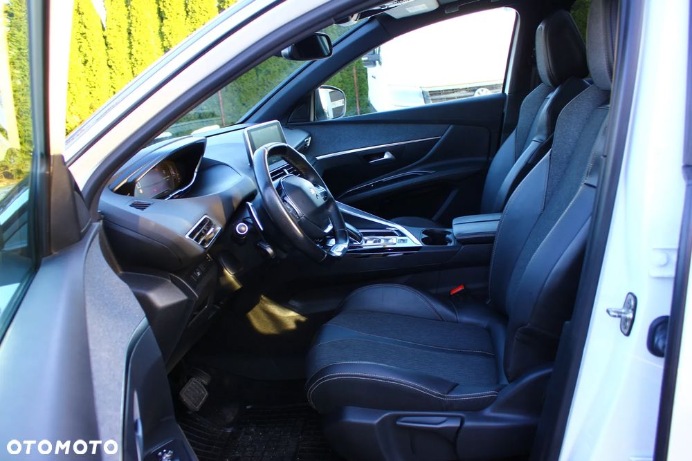 Peugeot 3008 1.5 BlueHDi GT Pack S&S EAT8 - 24